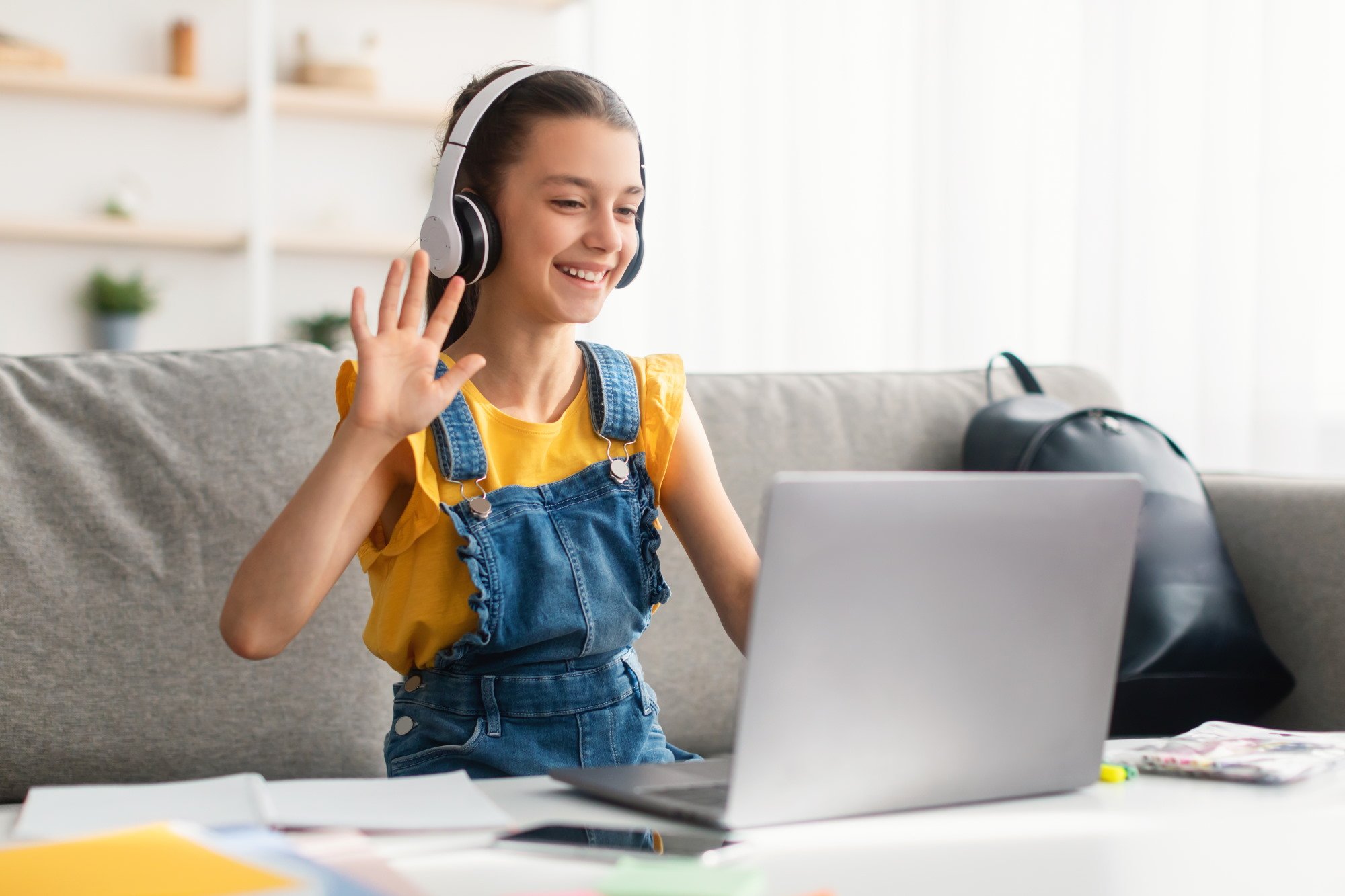 girl using laptop